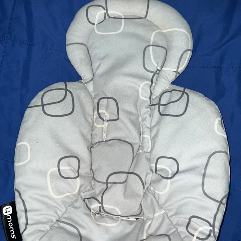 4moms Newborn Insert Pillow